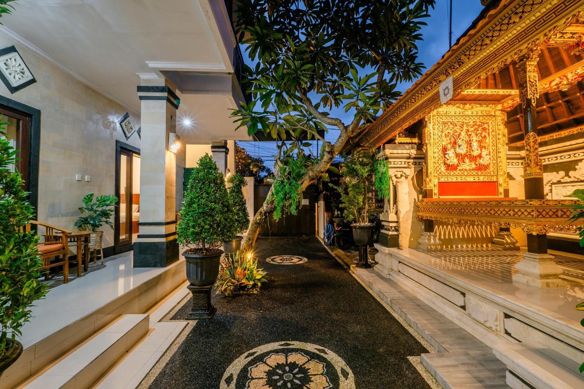 Puri Kasih Home Stay 발리 사누르 외부 사진